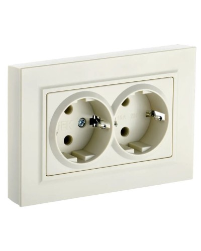 Розетка 2-местная с з/к РСш12-3-БрКр бежевый BRITE (BR-R24-16-K10-F). Розетка с заземлением с защитными шторками в сборе. IEK в Архангельске