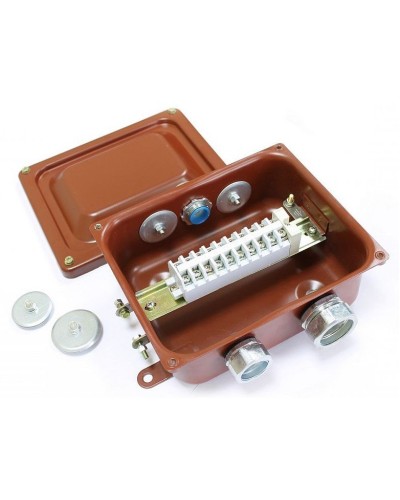 ККМА-10 У2 IP54 (zeta30372). Коробка клеммная металлическая с муфтами АТК для трубной электропроводки. ЗЭТА в Архангельске